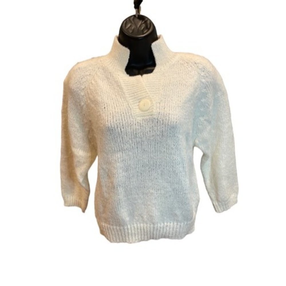 TOI Vintage White Acrylic 3/4 Sleeved Sweater Sz M